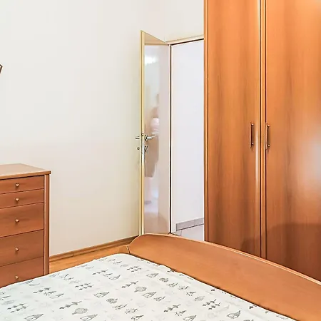 Krizanci By Interhome
