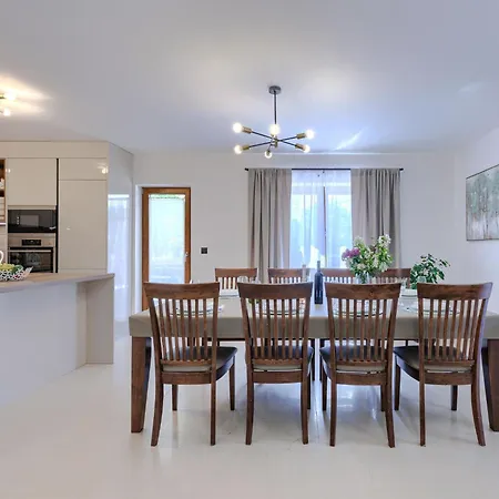 Krizanci By Interhome *