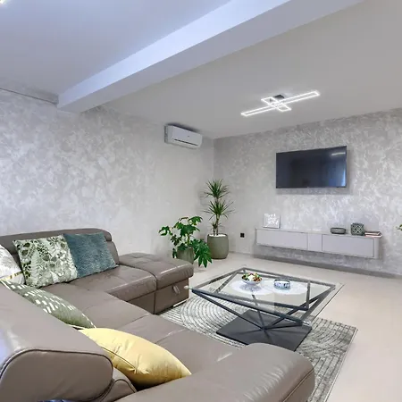 Tatil Evi Krizanci By Interhome Žminj