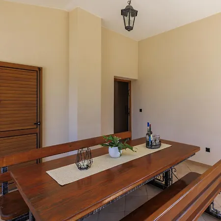 Krizanci By Interhome Tatil Evi